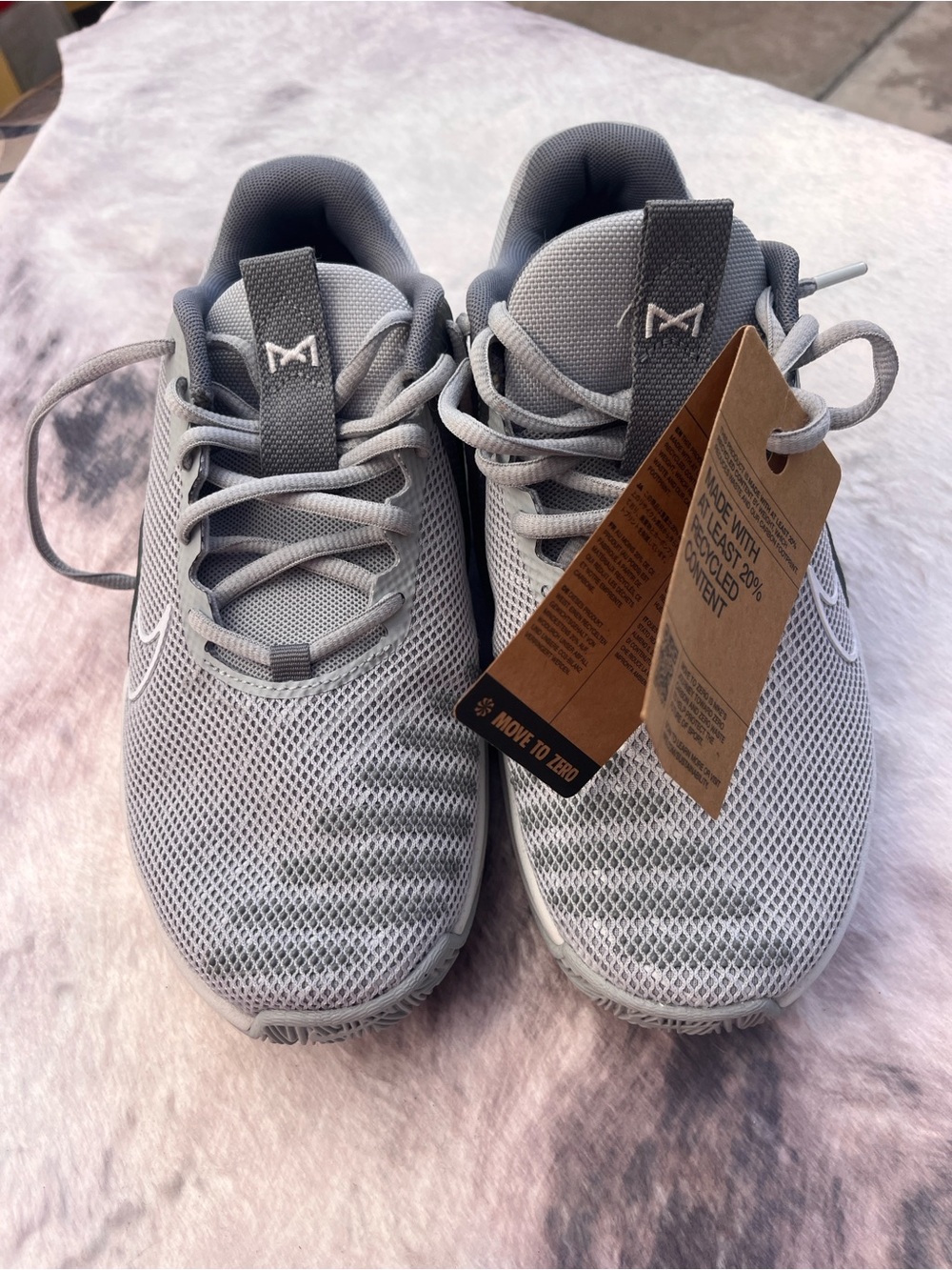Nike Men's Light Gray Mesh Athletic Sneakers